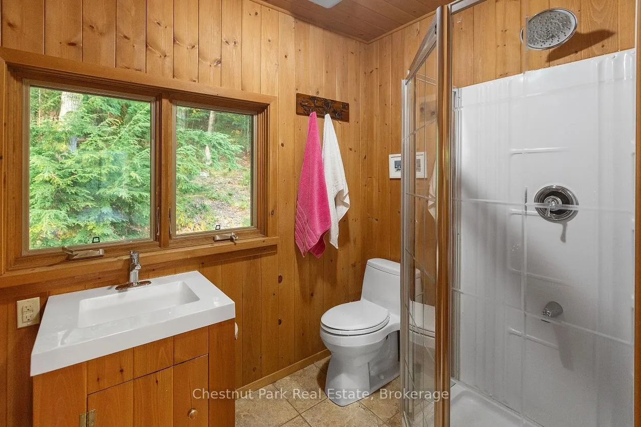 Photo 24 of 7 Wegamind Island, Seguin — HOMEH