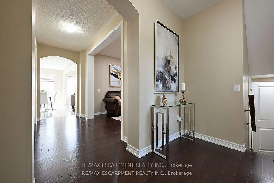 Photo 6 of 71 Chaumont Drive, Hamilton, Stoney Creek — HOMEH