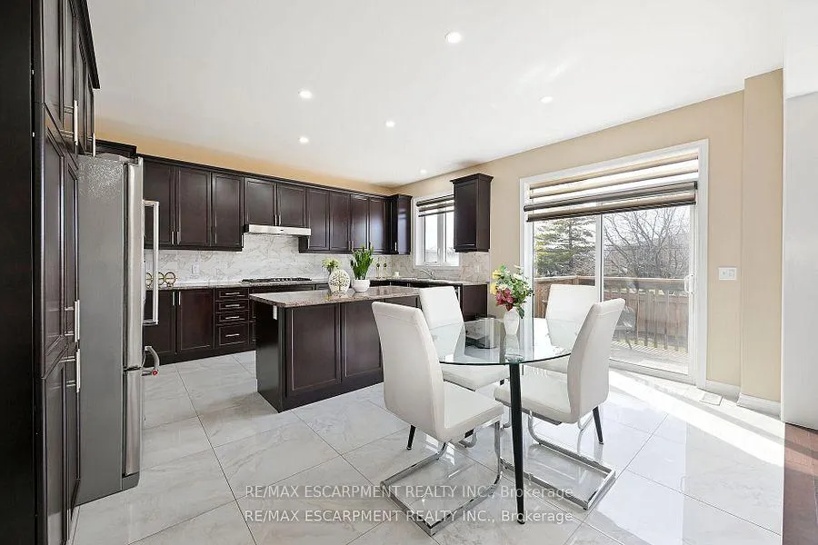 Photo 7 of 71 Chaumont Drive, Hamilton, Stoney Creek — HOMEH