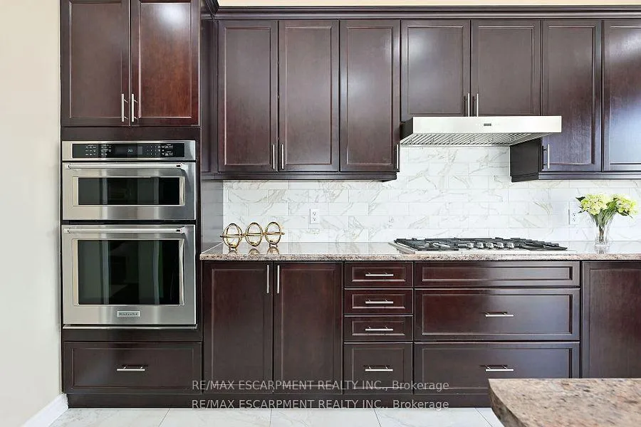 Photo 10 of 71 Chaumont Drive, Hamilton, Stoney Creek — HOMEH