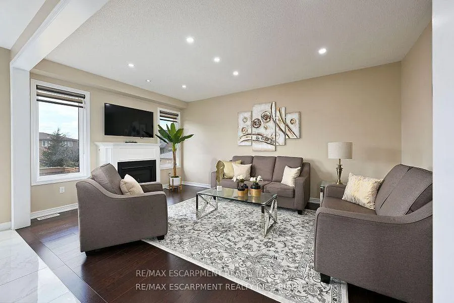 Photo 17 of 71 Chaumont Drive, Hamilton, Stoney Creek — HOMEH