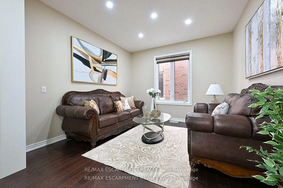 Photo 22 of 71 Chaumont Drive, Hamilton, Stoney Creek — HOMEH