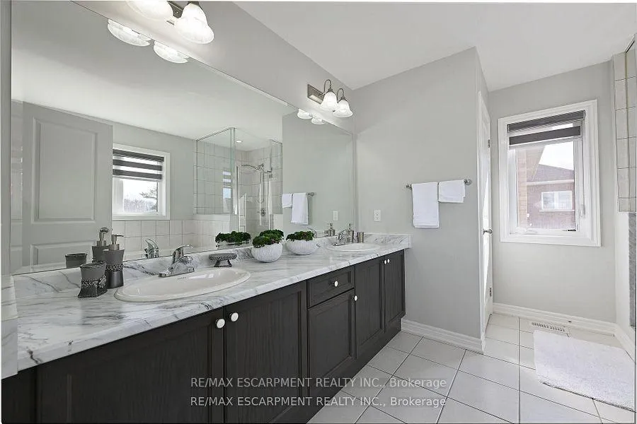 Photo 27 of 71 Chaumont Drive, Hamilton, Stoney Creek — HOMEH