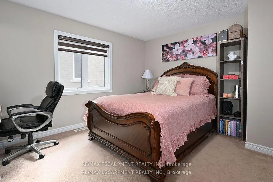 Photo 34 of 71 Chaumont Drive, Hamilton, Stoney Creek — HOMEH