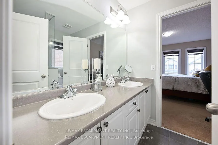 Photo 36 of 71 Chaumont Drive, Hamilton, Stoney Creek — HOMEH