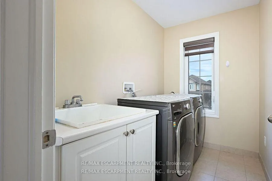Photo 38 of 71 Chaumont Drive, Hamilton, Stoney Creek — HOMEH