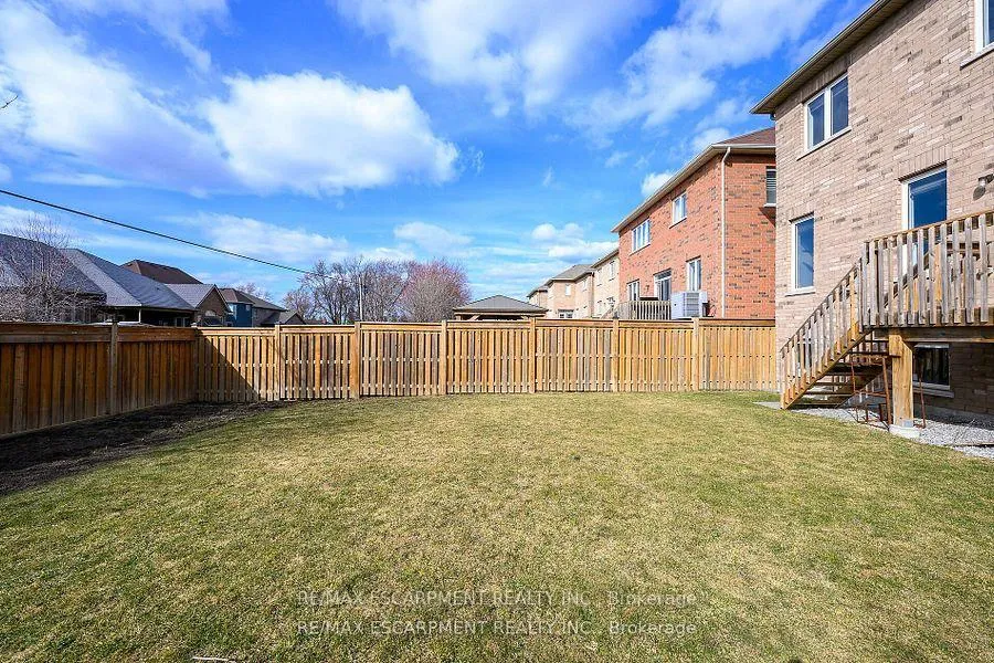 Photo 41 of 71 Chaumont Drive, Hamilton, Stoney Creek — HOMEH