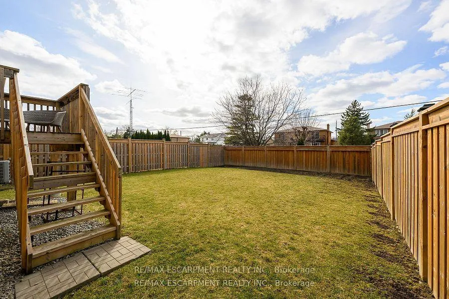 Photo 43 of 71 Chaumont Drive, Hamilton, Stoney Creek — HOMEH