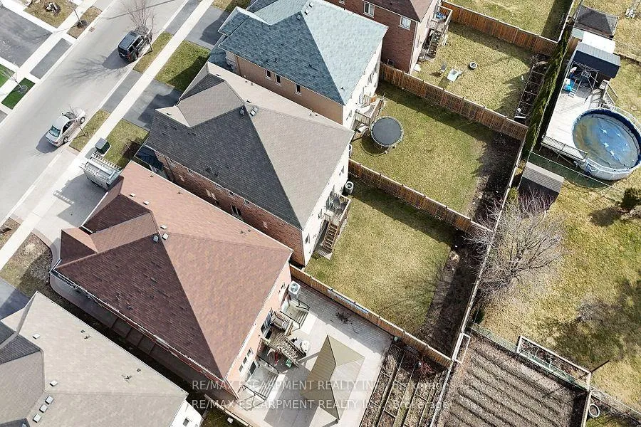 Photo 45 of 71 Chaumont Drive, Hamilton, Stoney Creek — HOMEH