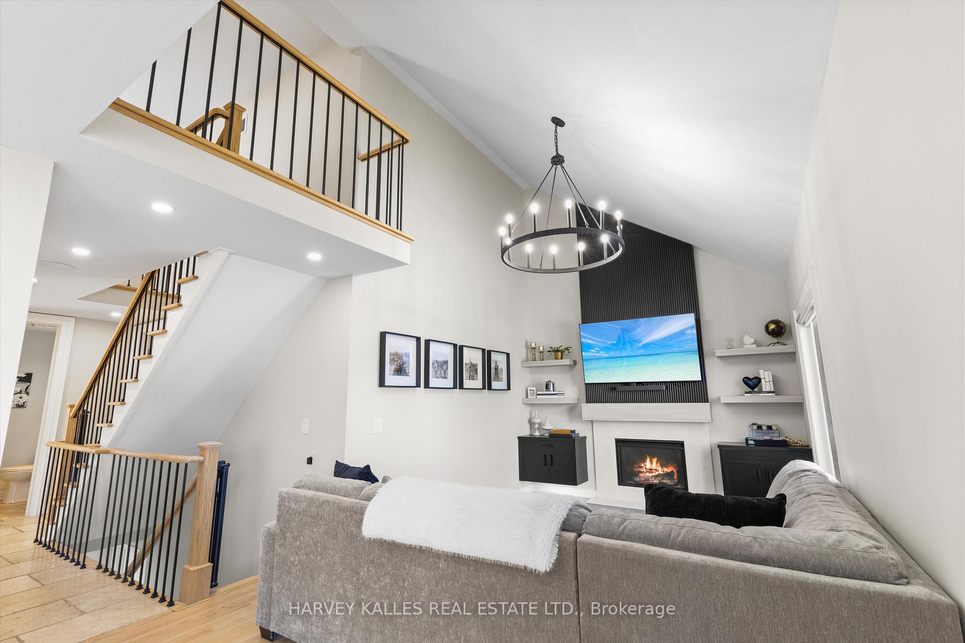 Photo 8 of 135 Riverwood Terrace, Caledon, Bolton East — HOMEH
