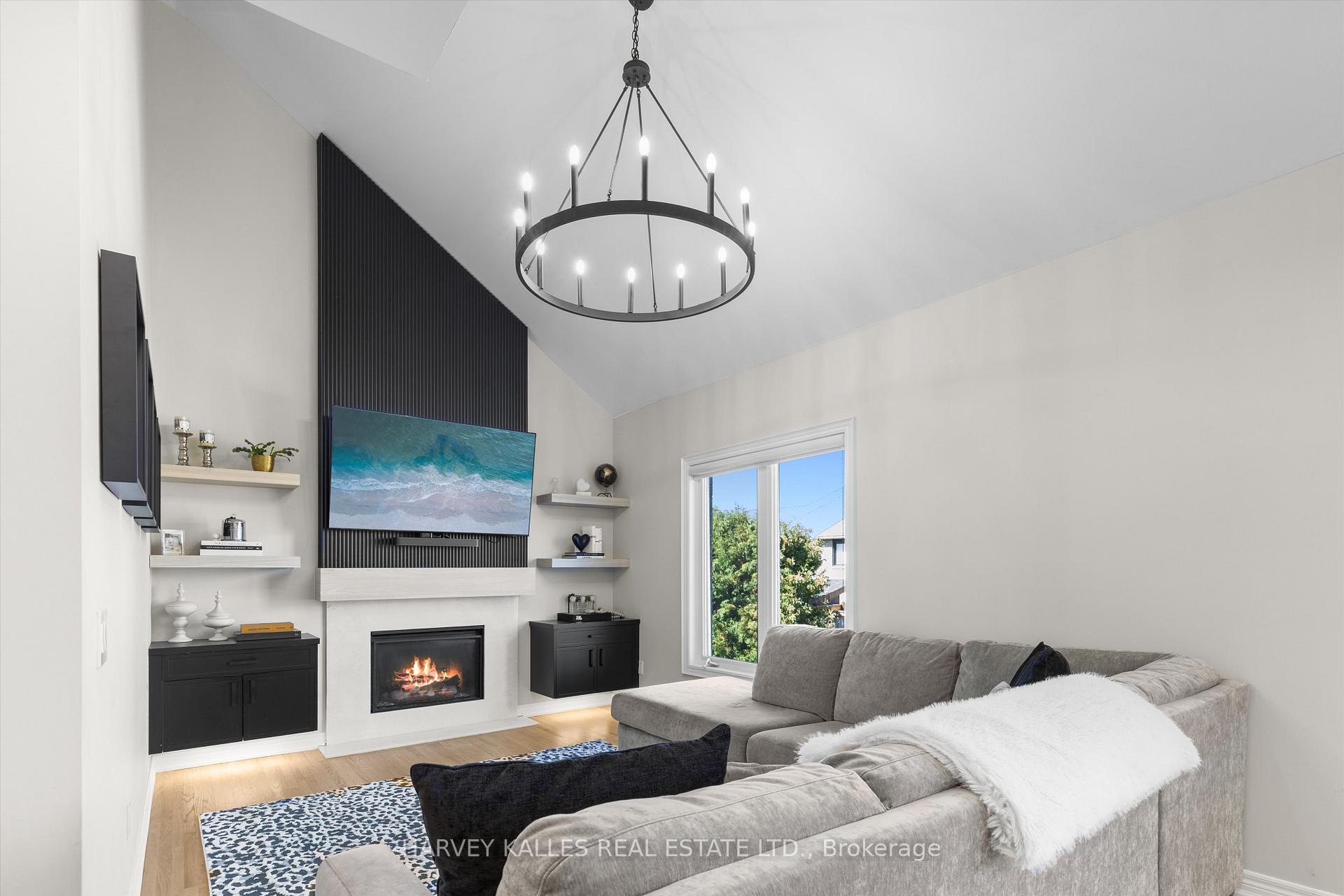 Photo 9 of 135 Riverwood Terrace, Caledon, Bolton East — HOMEH