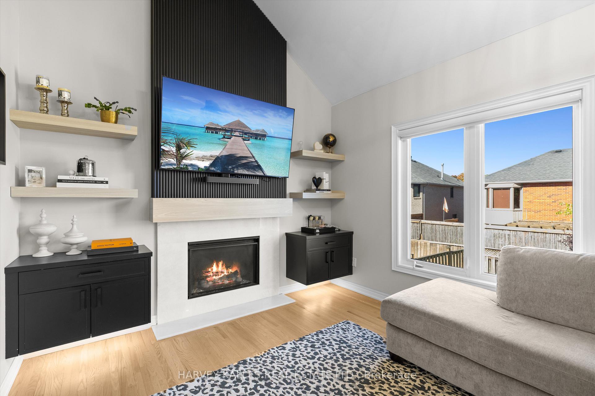 Photo 10 of 135 Riverwood Terrace, Caledon, Bolton East — HOMEH