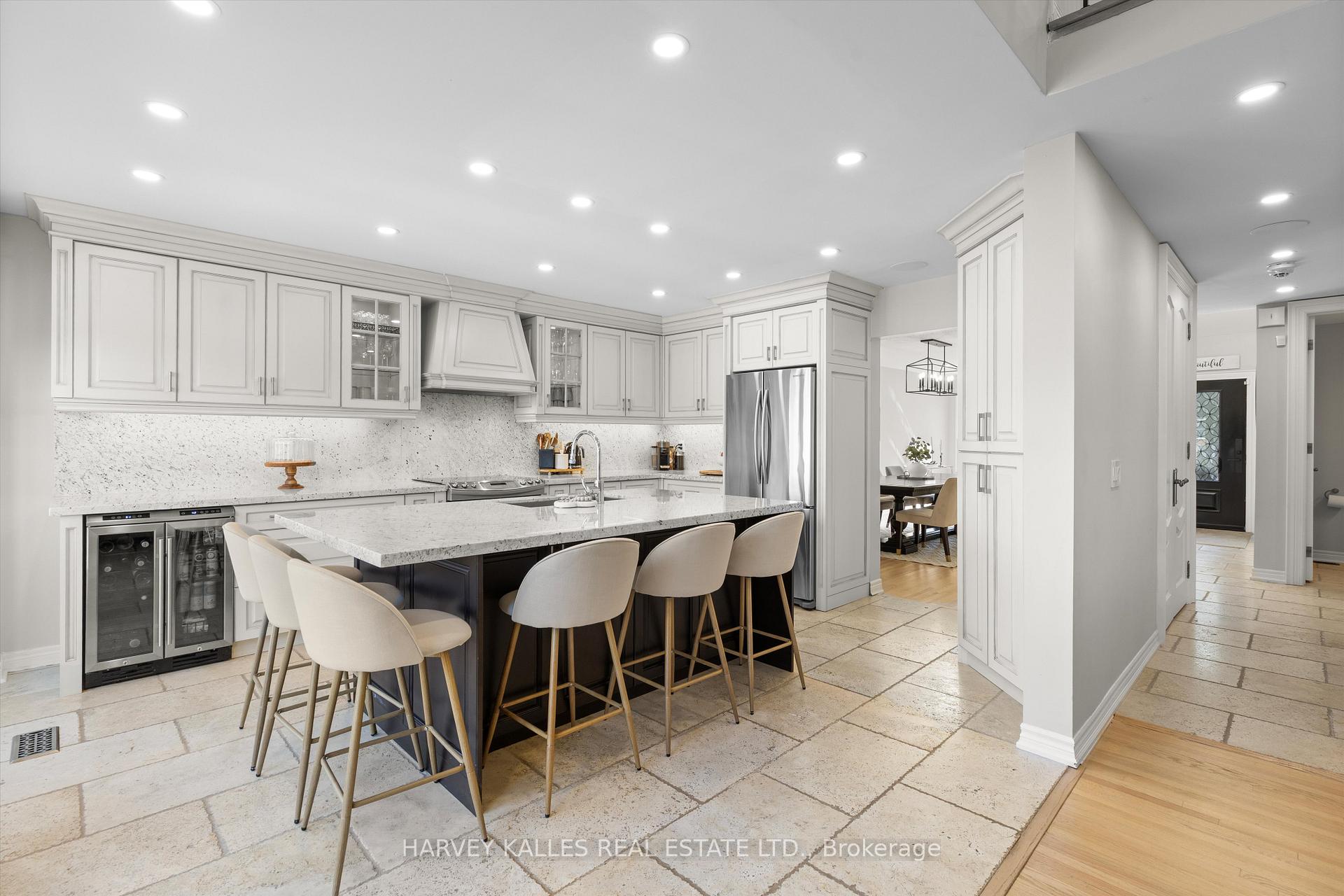Photo 12 of 135 Riverwood Terrace, Caledon, Bolton East — HOMEH