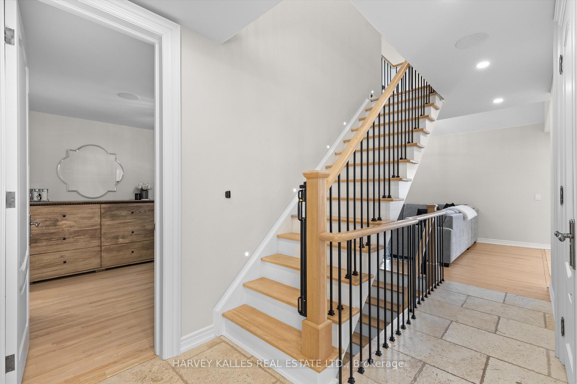 Photo 16 of 135 Riverwood Terrace, Caledon, Bolton East — HOMEH