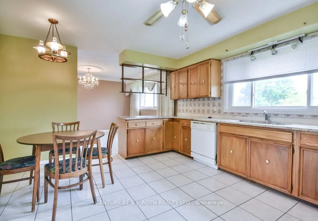 Photo 8 of 157 Peel Street, Barrie, Wellington — HOMEH