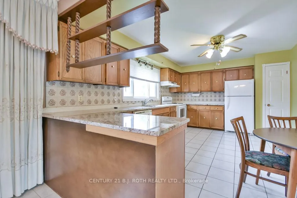 Photo 9 of 157 Peel Street, Barrie, Wellington — HOMEH