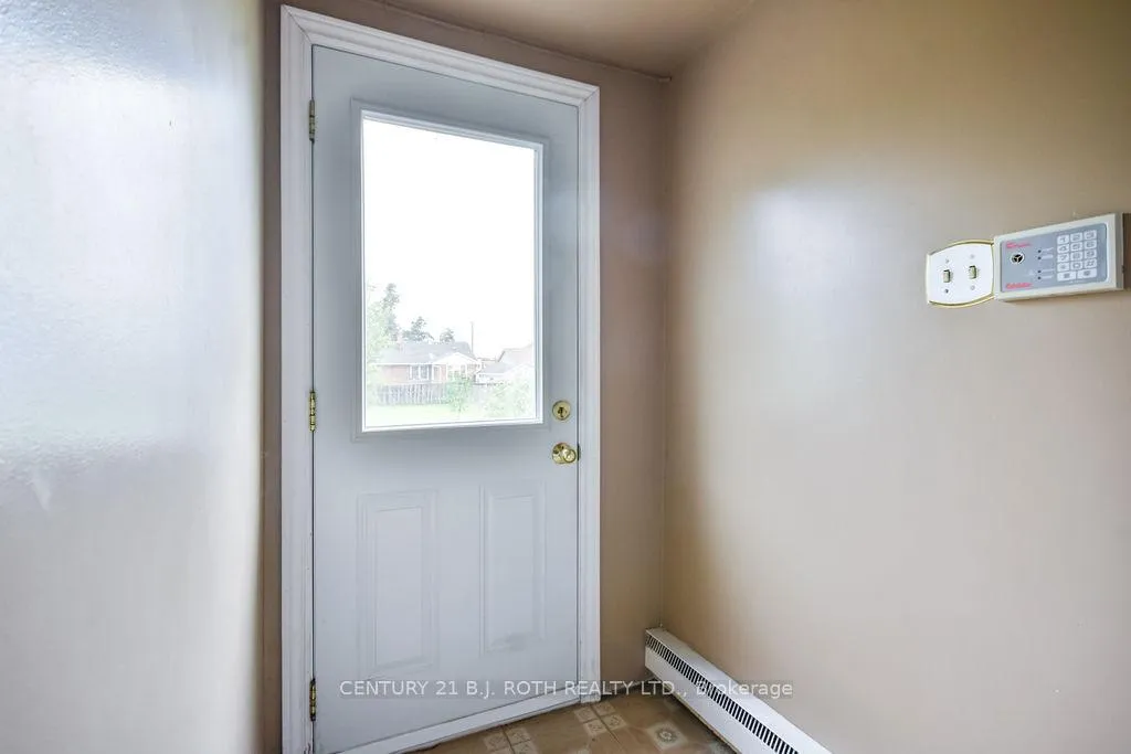 Photo 20 of 157 Peel Street, Barrie, Wellington — HOMEH