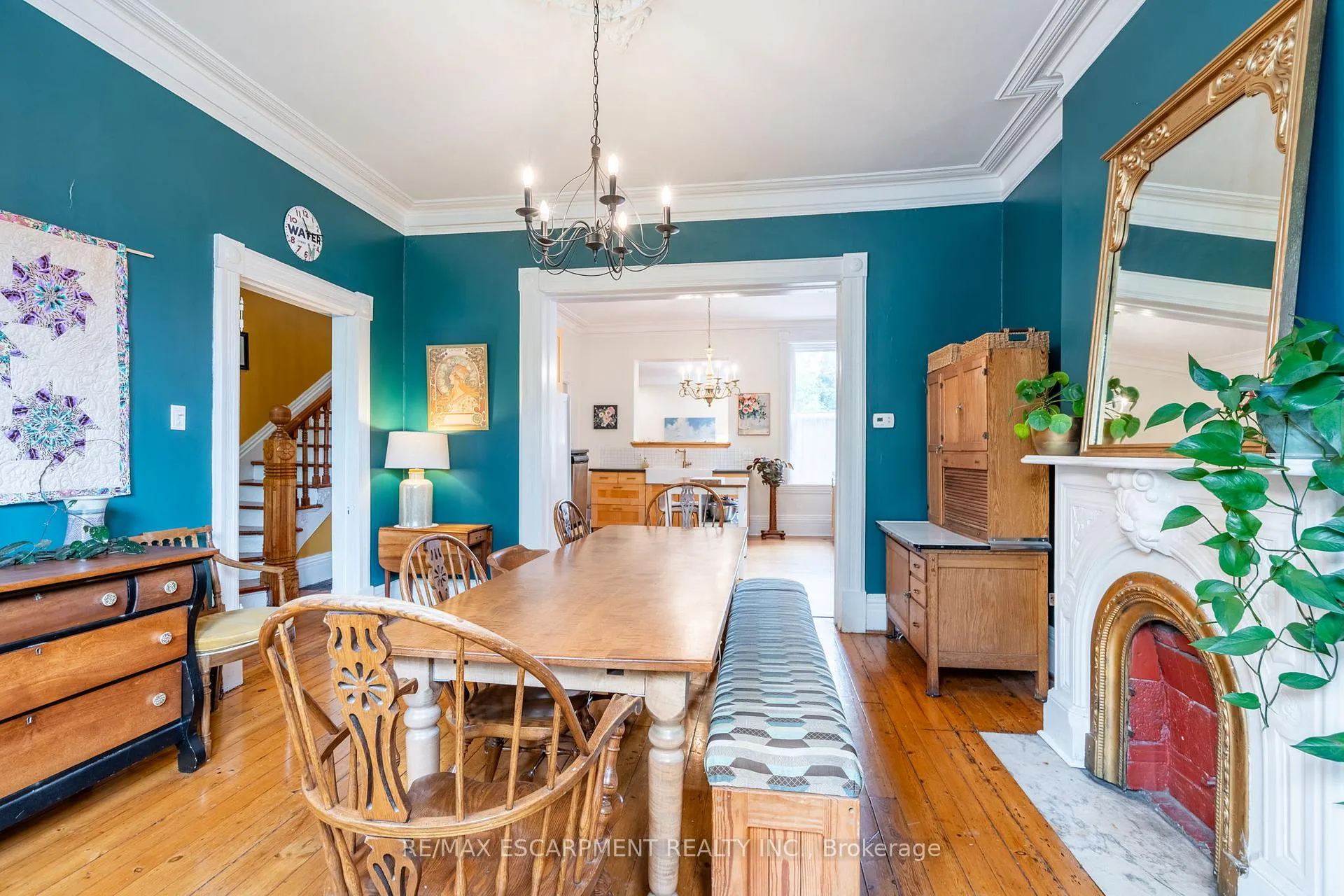 Photo 6 of 52 Barton Street W, Hamilton, Strathcona — HOMEH
