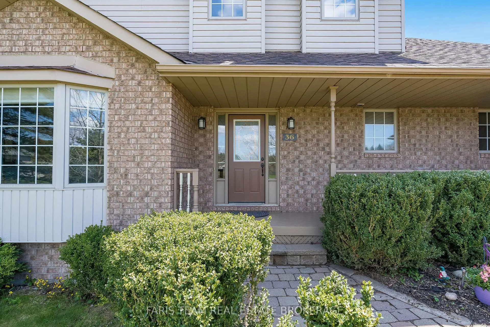 Photo 4 of 36 Marlow Circle, Springwater, Hillsdale — HOMEH