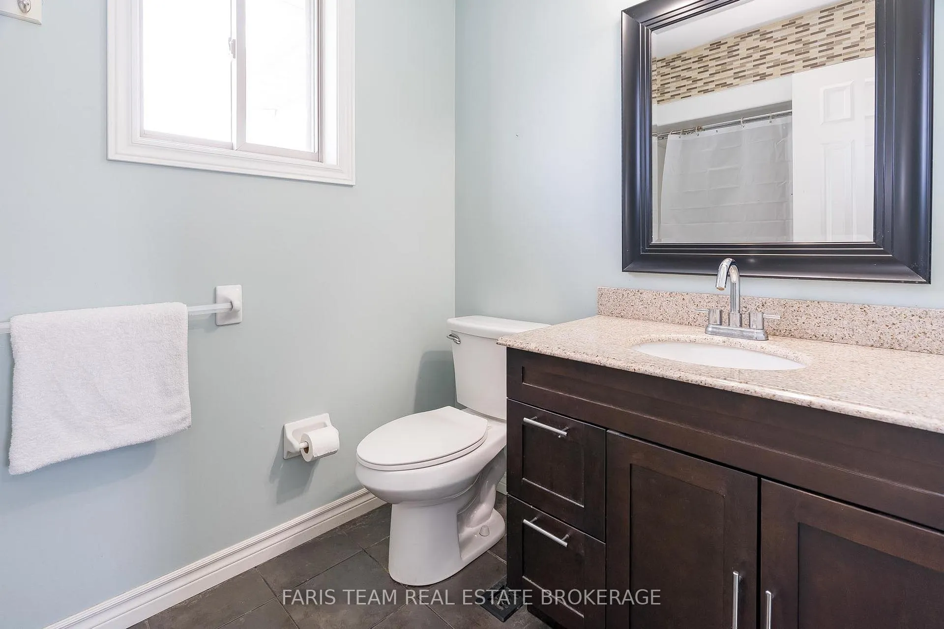 Photo 22 of 36 Marlow Circle, Springwater, Hillsdale — HOMEH