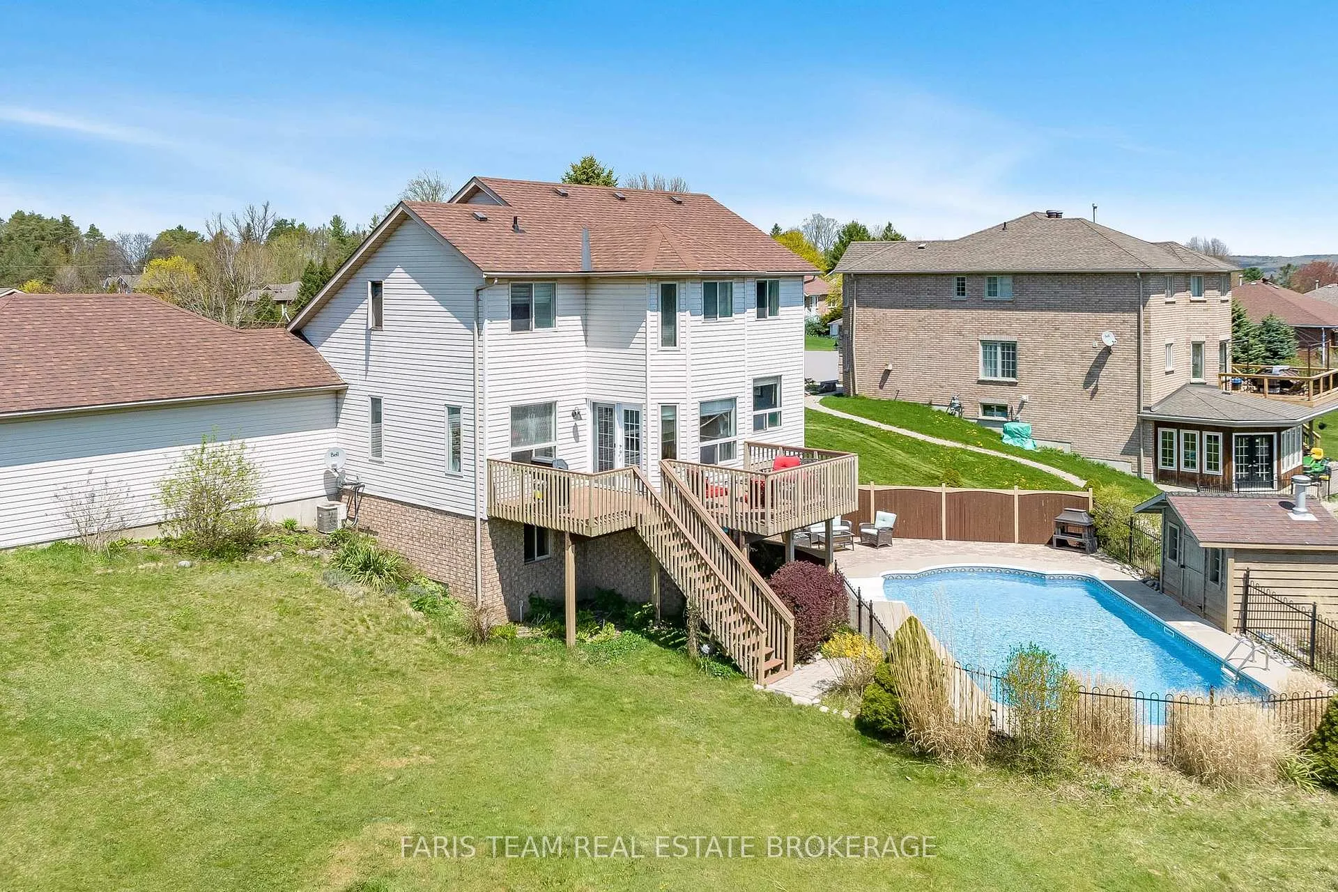 Photo 32 of 36 Marlow Circle, Springwater, Hillsdale — HOMEH