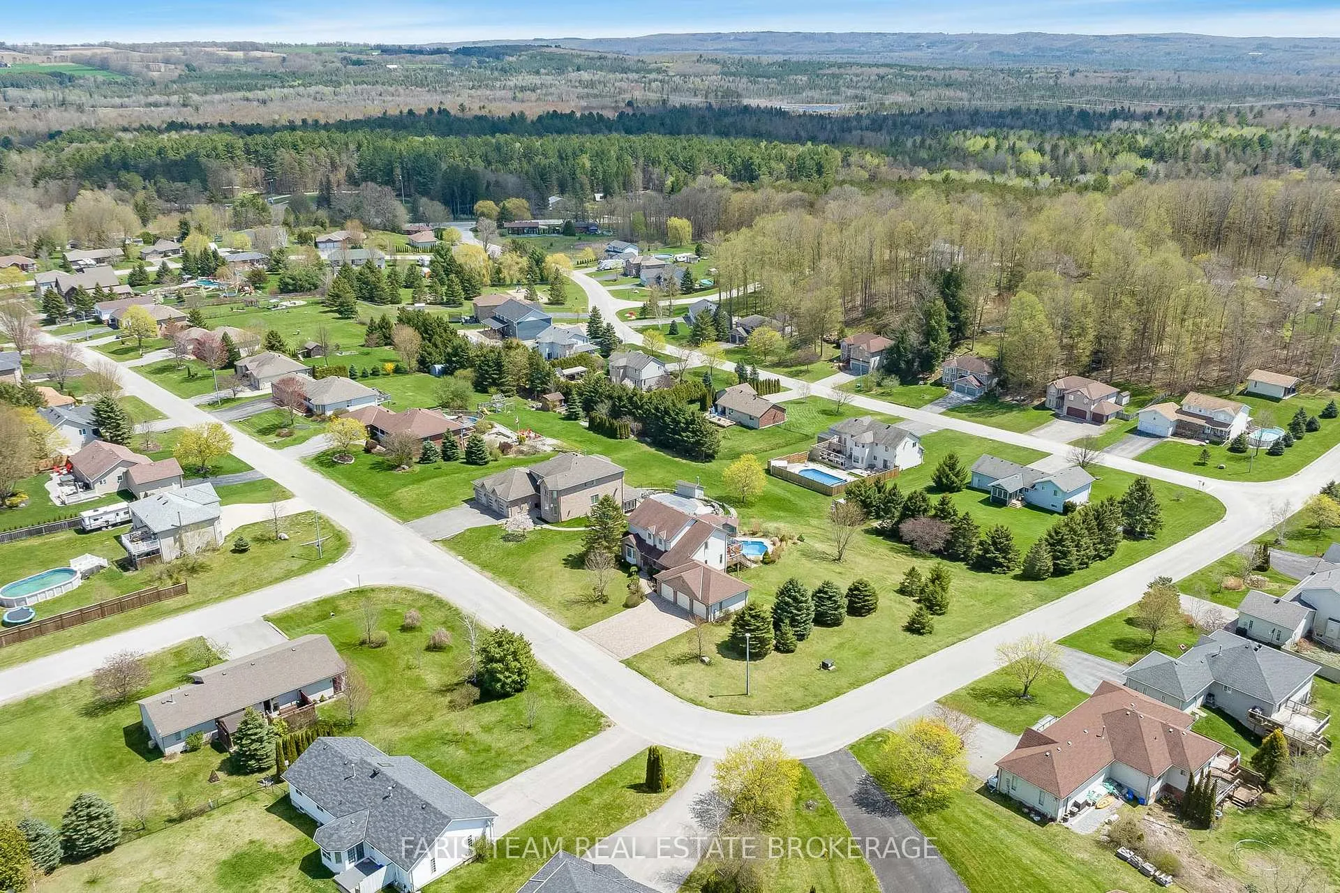 Photo 34 of 36 Marlow Circle, Springwater, Hillsdale — HOMEH
