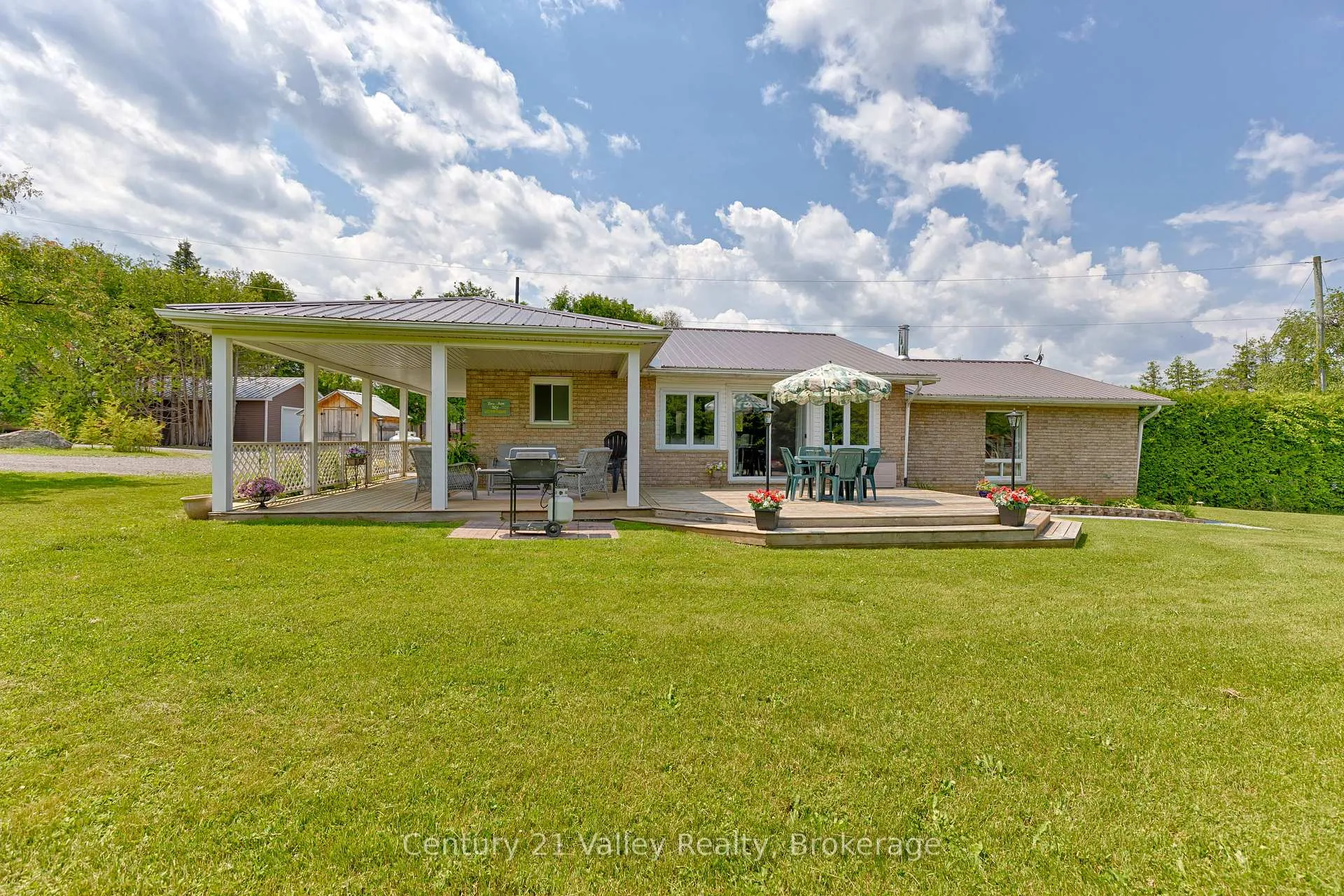 Photo 41 of 29 Weslilly Lane, North Algona Wilberforce, North Algona/Wilberforce Twp — HOMEH