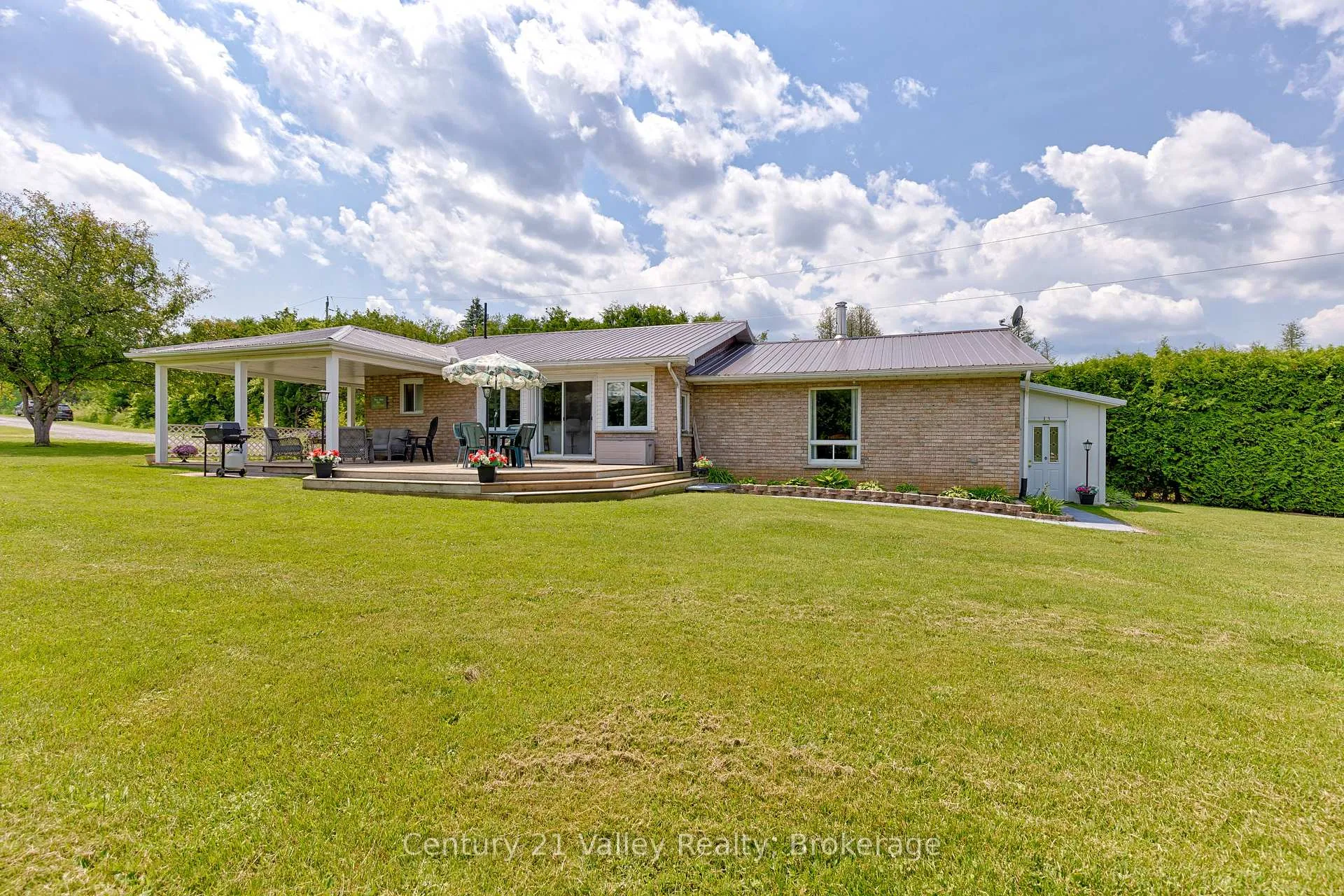 Photo 42 of 29 Weslilly Lane, North Algona Wilberforce, North Algona/Wilberforce Twp — HOMEH