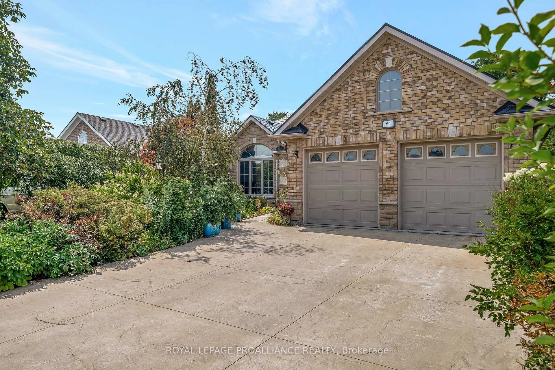 Photo 2 of 82 Heartwood Drive, Belleville, Belleville Ward — HOMEH