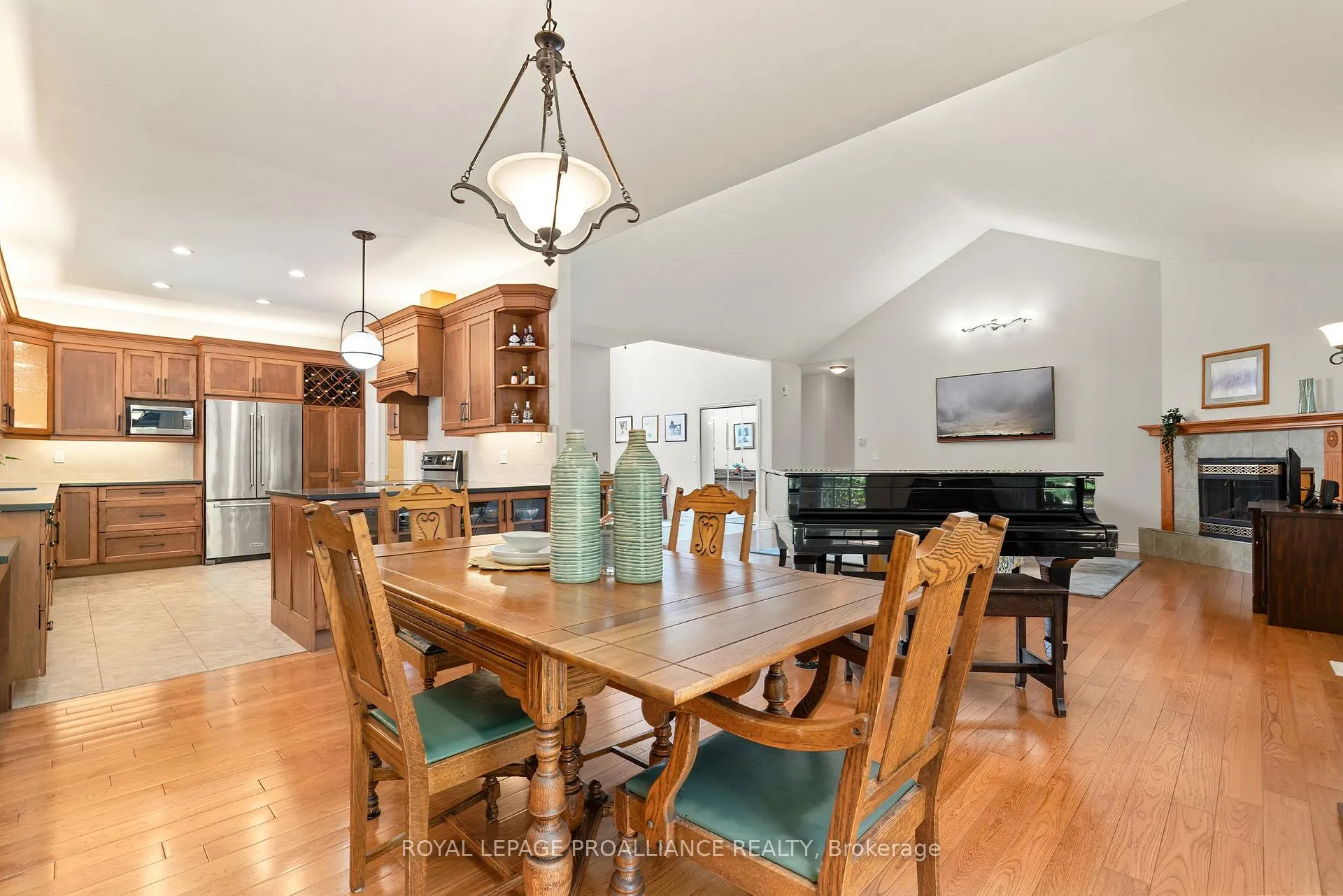 Photo 12 of 82 Heartwood Drive, Belleville, Belleville Ward — HOMEH