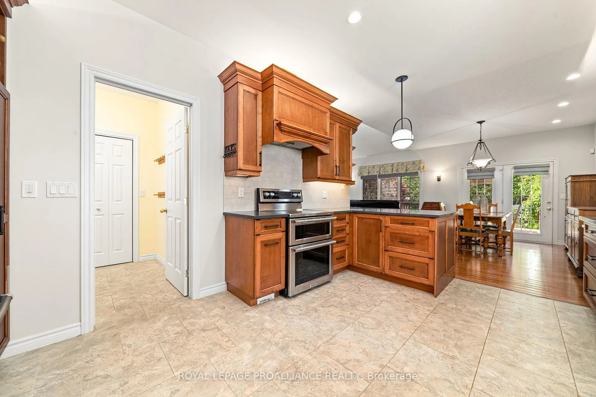 Photo 15 of 82 Heartwood Drive, Belleville, Belleville Ward — HOMEH