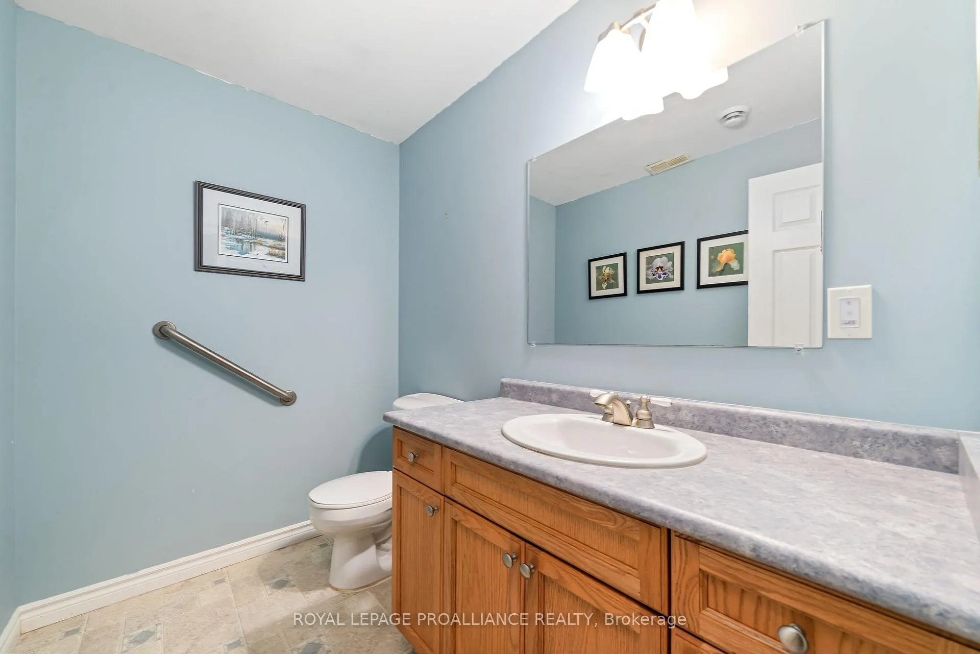 Photo 35 of 82 Heartwood Drive, Belleville, Belleville Ward — HOMEH