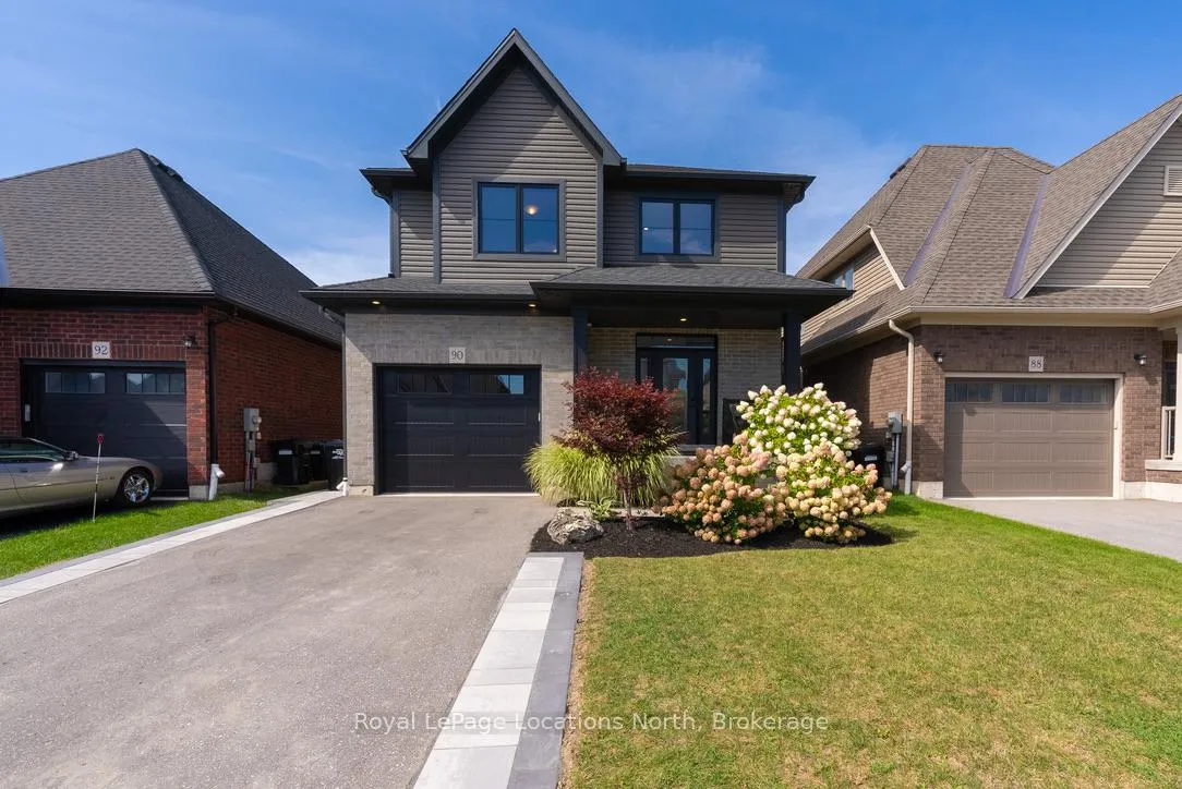 Photo 1 of 90 McLean Avenue, Collingwood — HOMEH