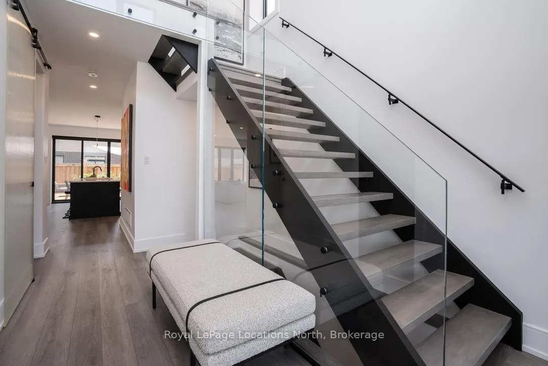 Photo 6 of 90 McLean Avenue, Collingwood — HOMEH