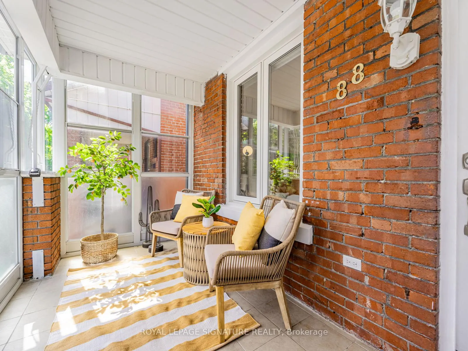 Photo 3 of 88 Cloverlawn Avenue, Toronto, Oakwood Village — HOMEH