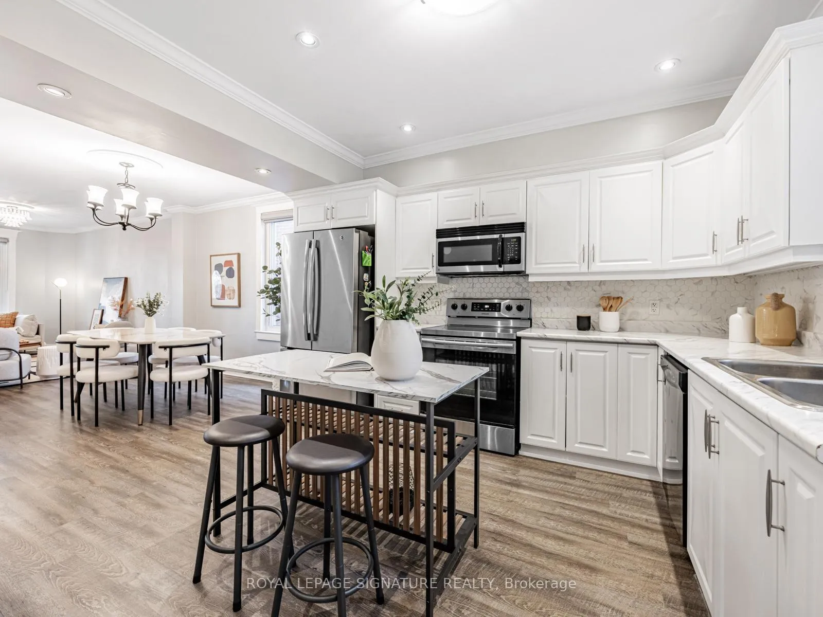 Photo 15 of 88 Cloverlawn Avenue, Toronto, Oakwood Village — HOMEH