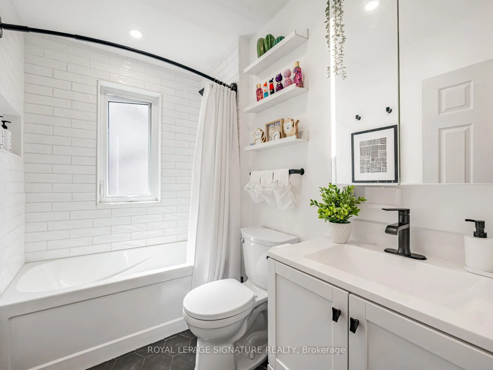 Photo 20 of 88 Cloverlawn Avenue, Toronto, Oakwood Village — HOMEH