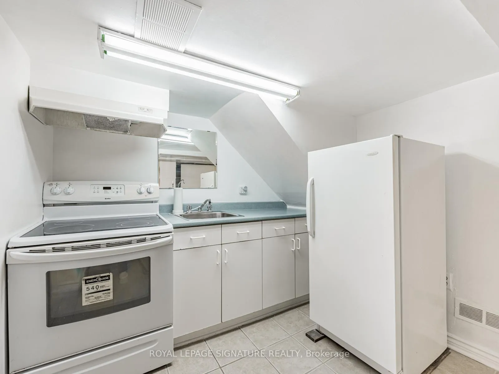 Photo 28 of 88 Cloverlawn Avenue, Toronto, Oakwood Village — HOMEH