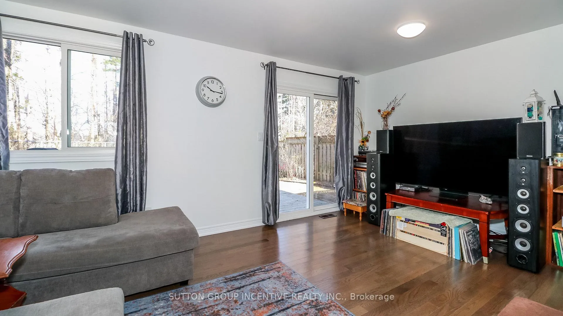 Photo 9 of 220 Letitia Street, Barrie, Letitia Heights — HOMEH