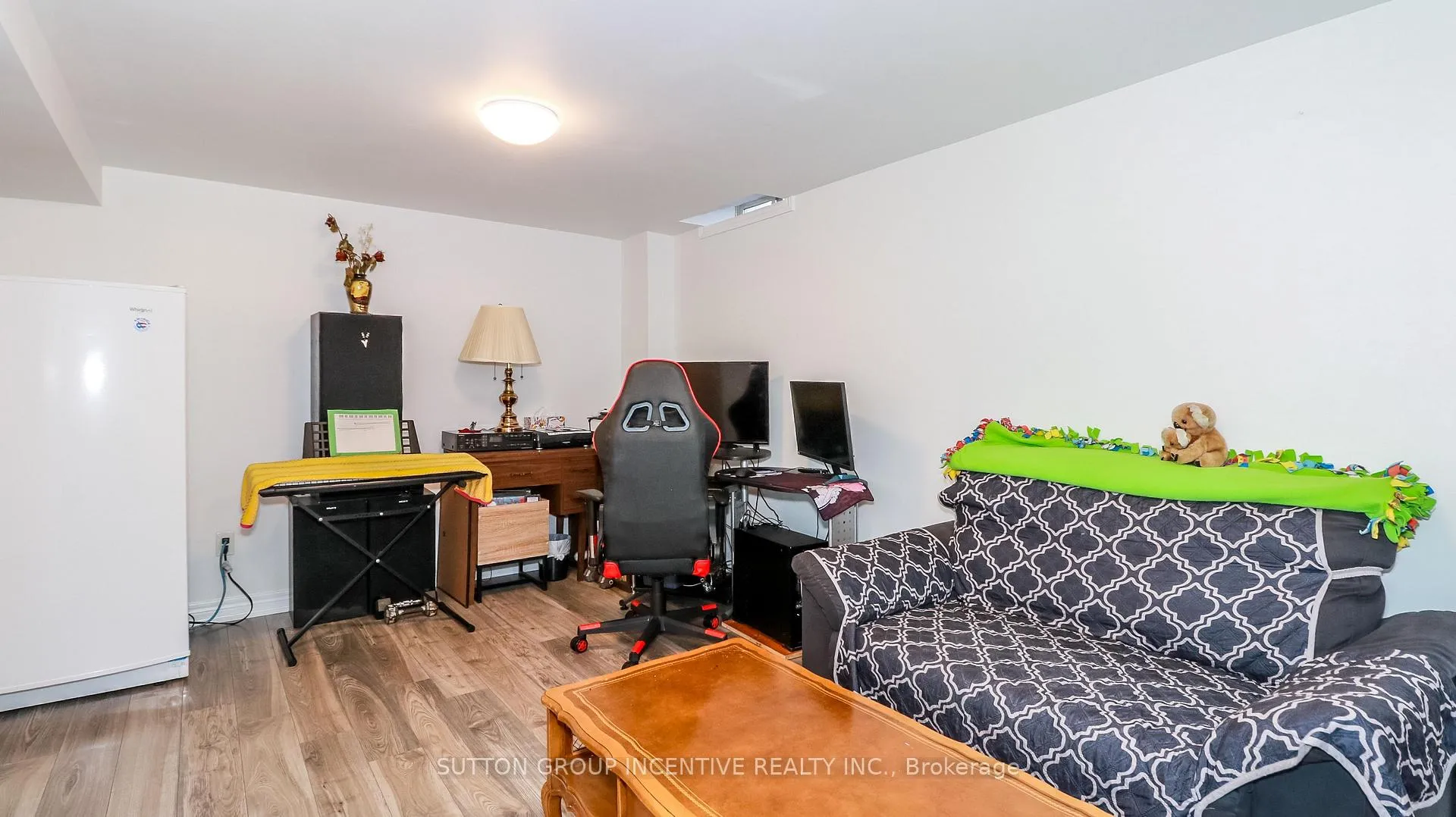 Photo 26 of 220 Letitia Street, Barrie, Letitia Heights — HOMEH
