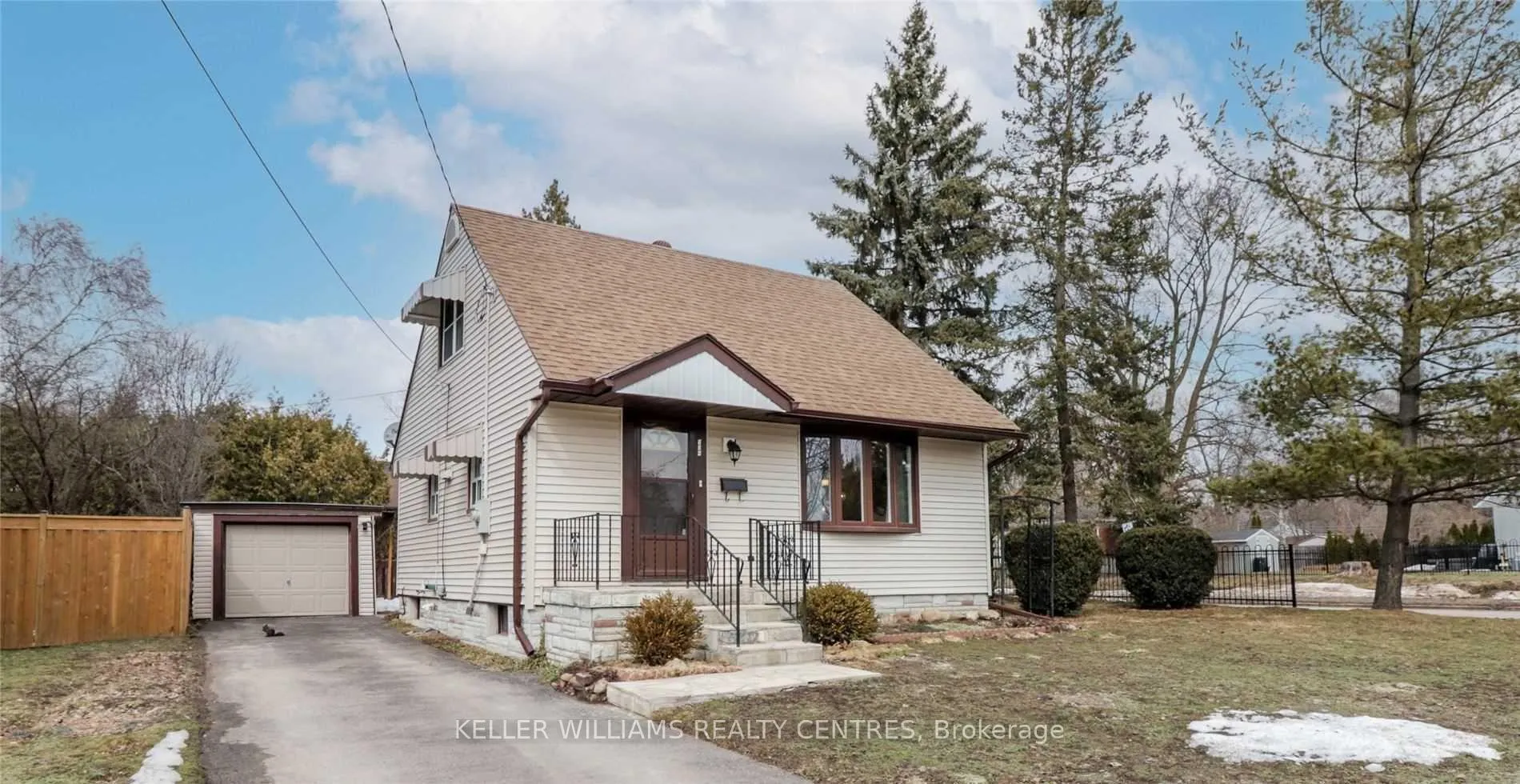 Photo 1 of 104 Gunn Street, Barrie, Wellington — HOMEH