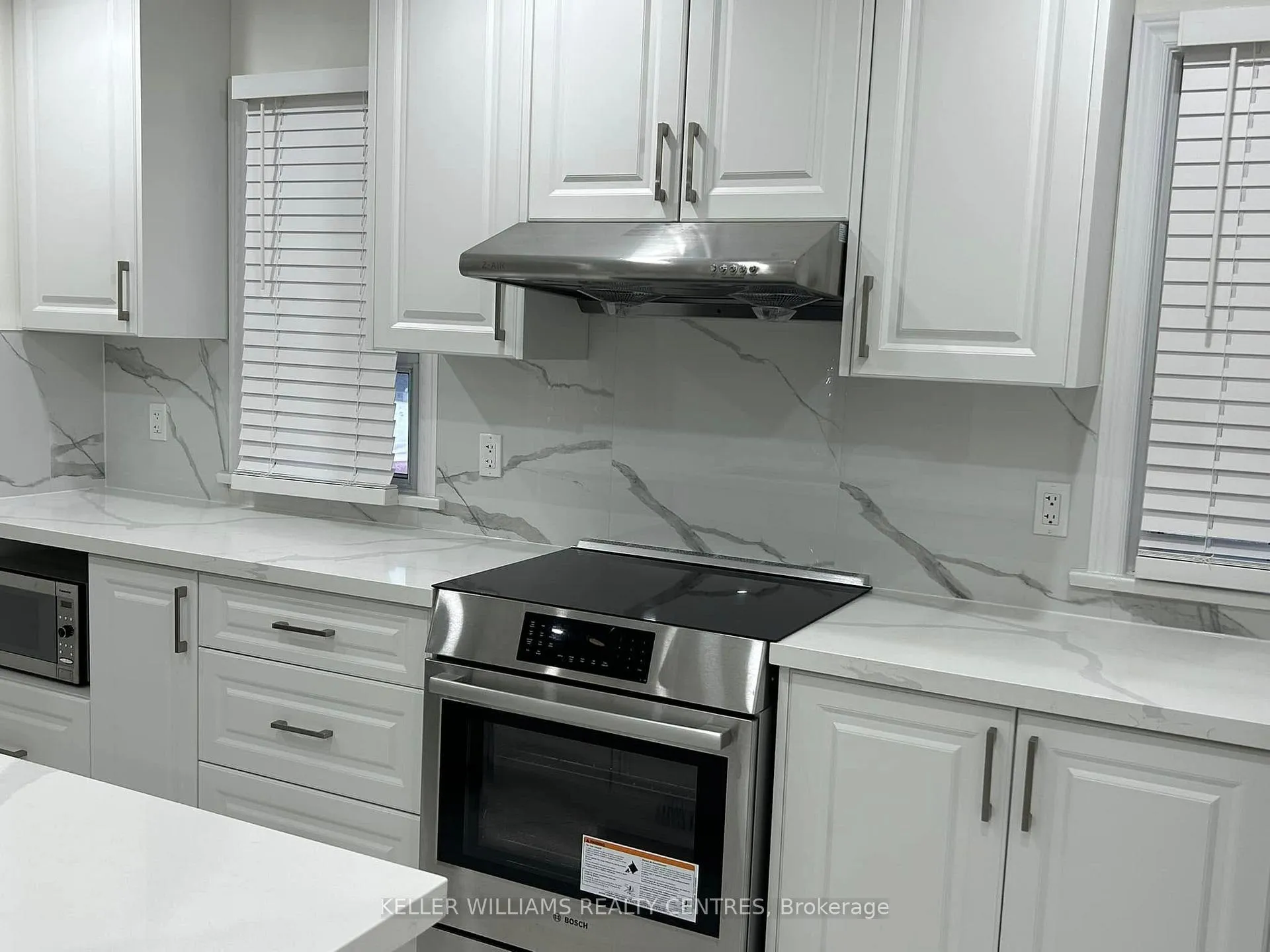 Photo 3 of 104 Gunn Street, Barrie, Wellington — HOMEH