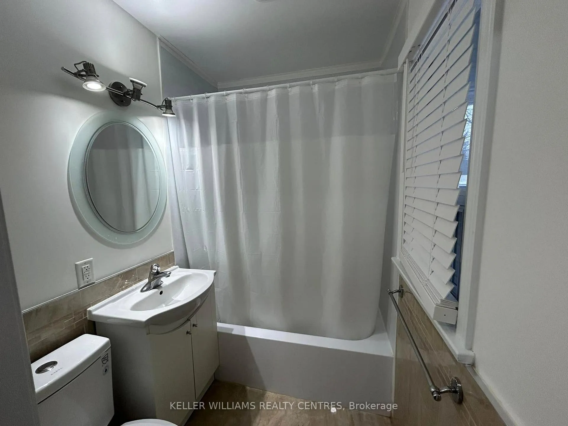 Photo 8 of 104 Gunn Street, Barrie, Wellington — HOMEH
