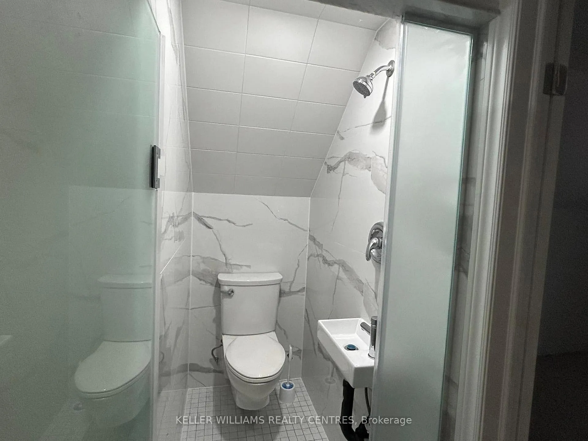 Photo 10 of 104 Gunn Street, Barrie, Wellington — HOMEH