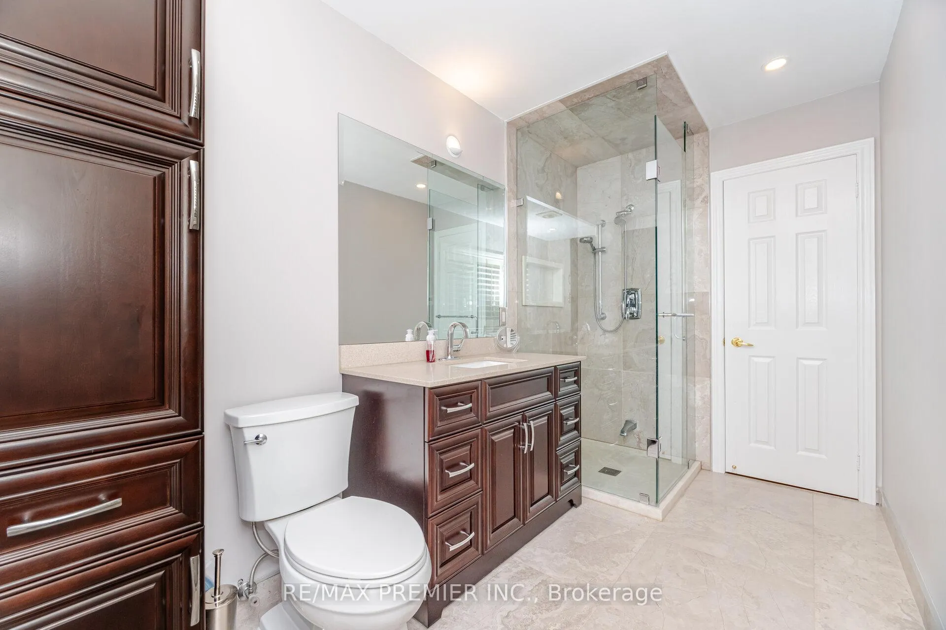Photo 24 of 1 Crown Crescent, Vaughan, Sonoma Heights — HOMEH