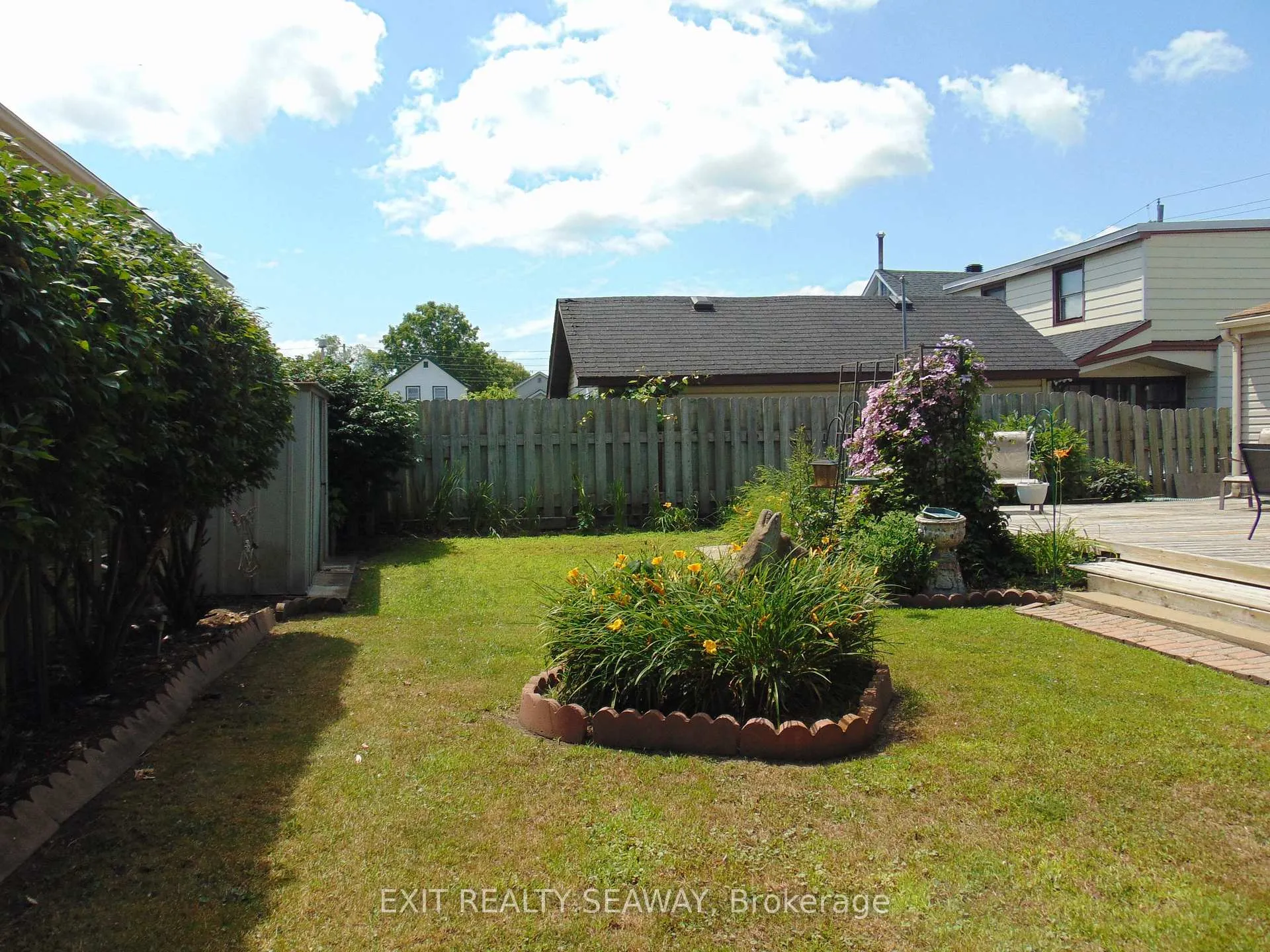 Photo 5 of 320 Seventh Street E, Cornwall — HOMEH
