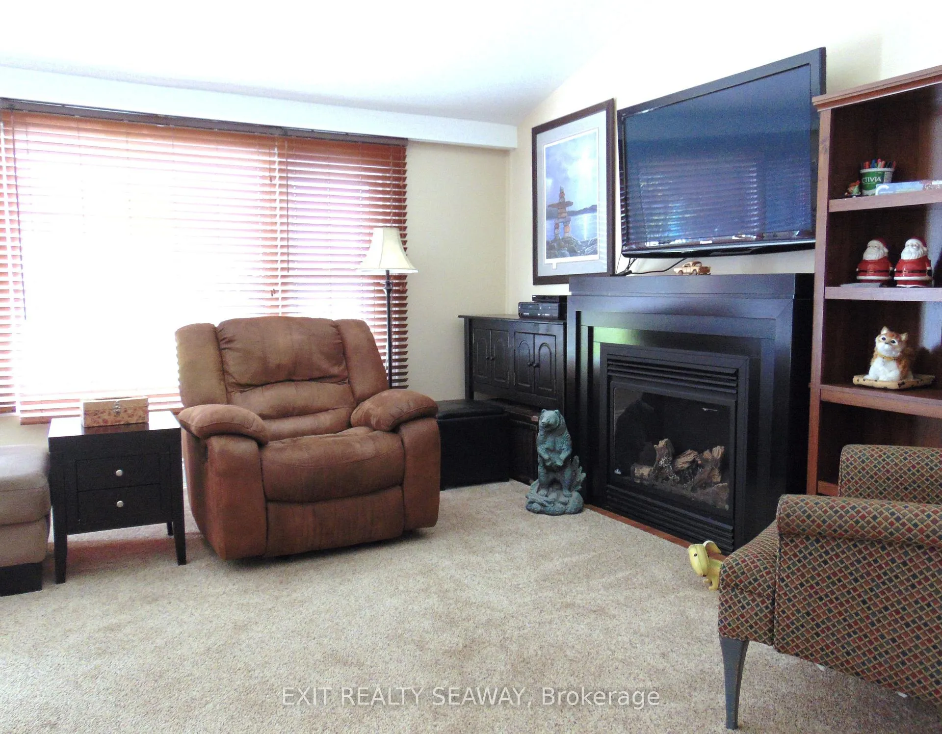 Photo 9 of 320 Seventh Street E, Cornwall — HOMEH