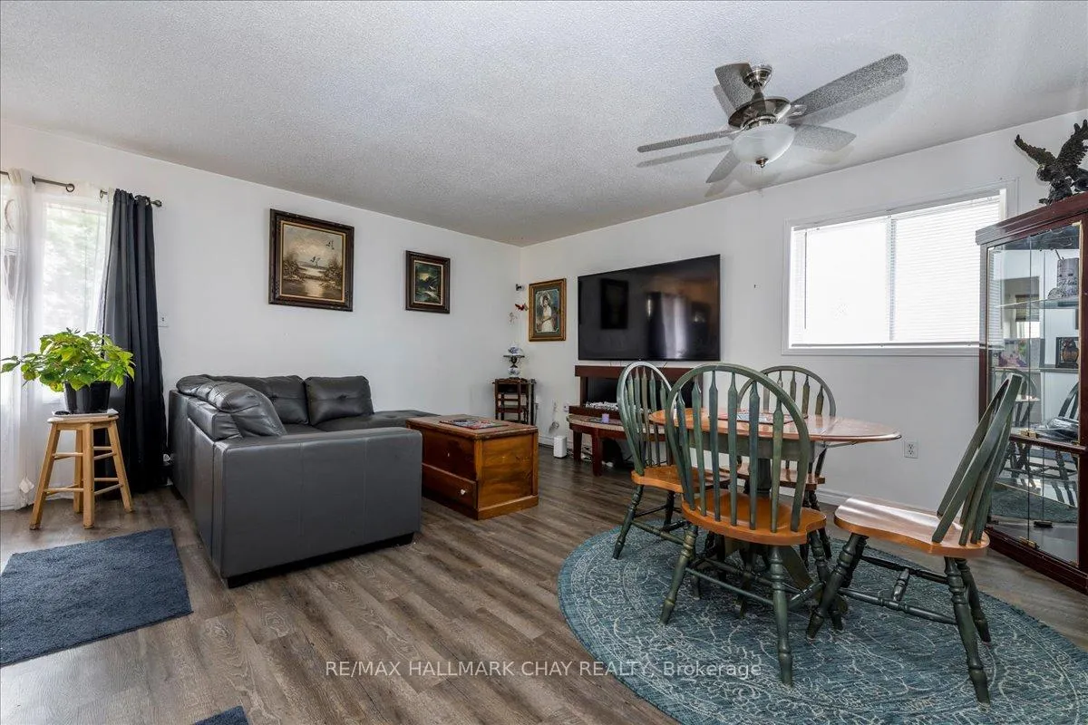 Photo 7 of 38 Garibaldi Drive, Barrie, Holly — HOMEH
