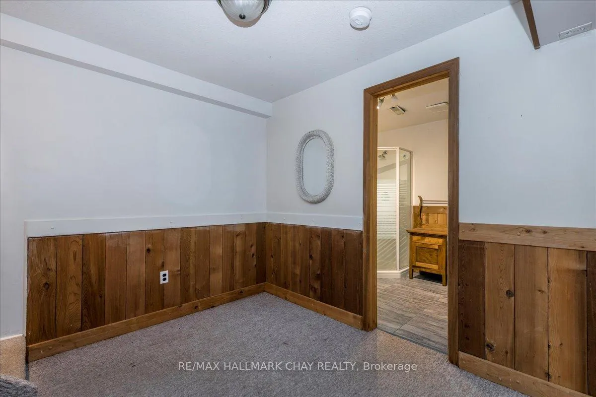 Photo 14 of 38 Garibaldi Drive, Barrie, Holly — HOMEH