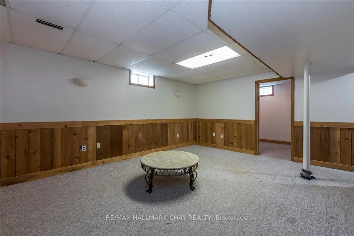 Photo 18 of 38 Garibaldi Drive, Barrie, Holly — HOMEH